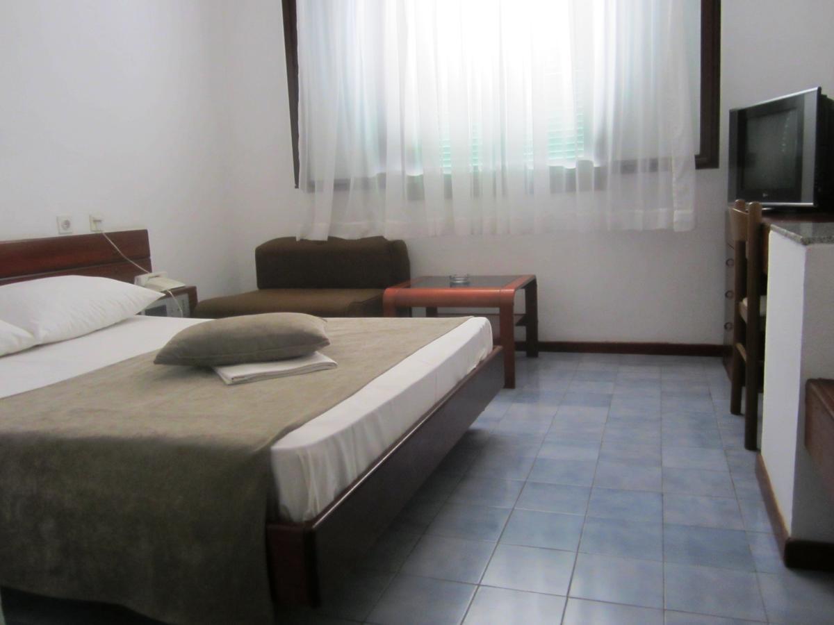 Hotel Zenit Неум Экстерьер фото